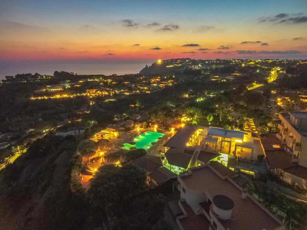 Hotel Residence Sciaron Capo Vaticano Exterior photo