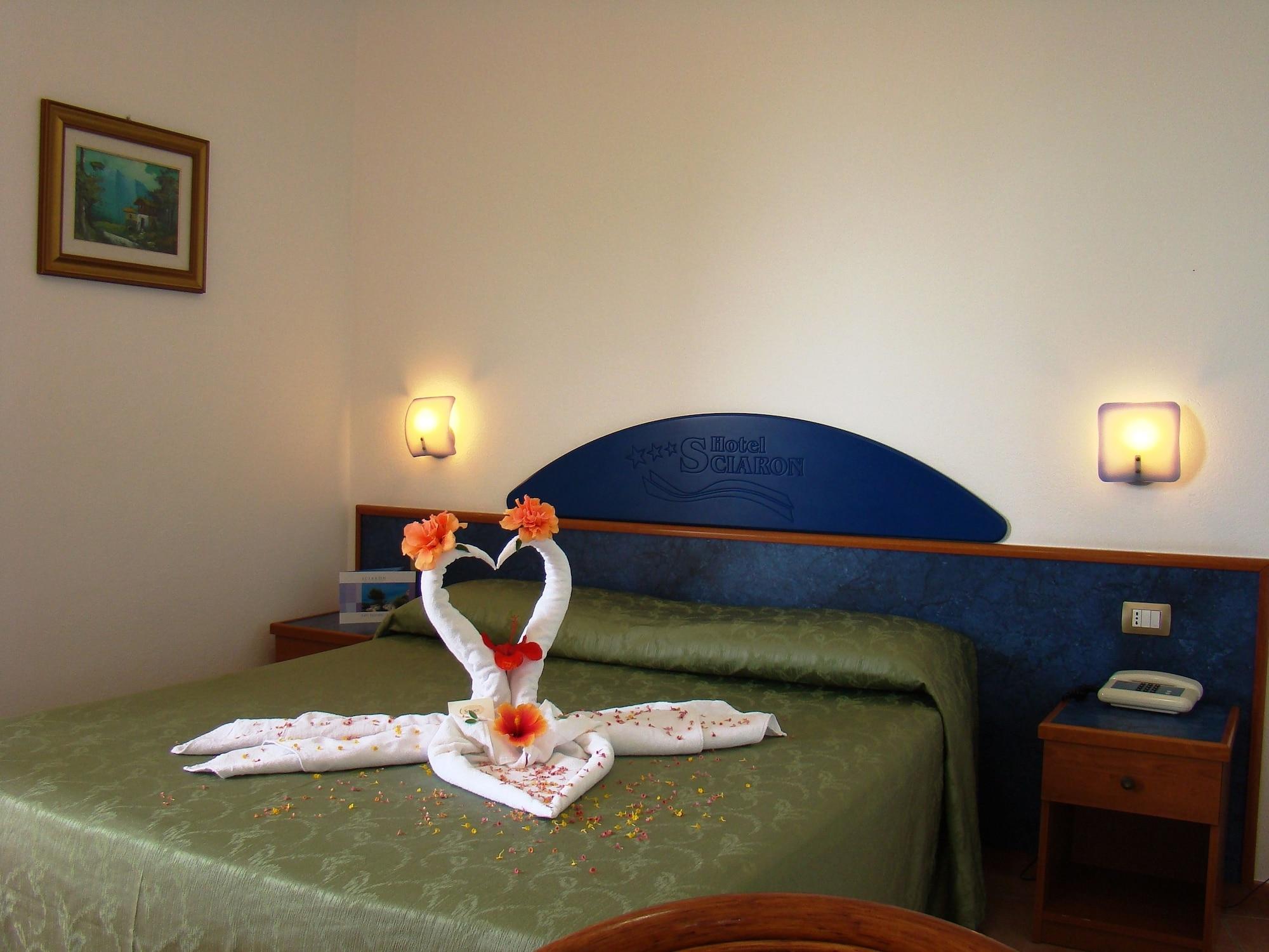 Hotel Residence Sciaron Capo Vaticano Exterior photo