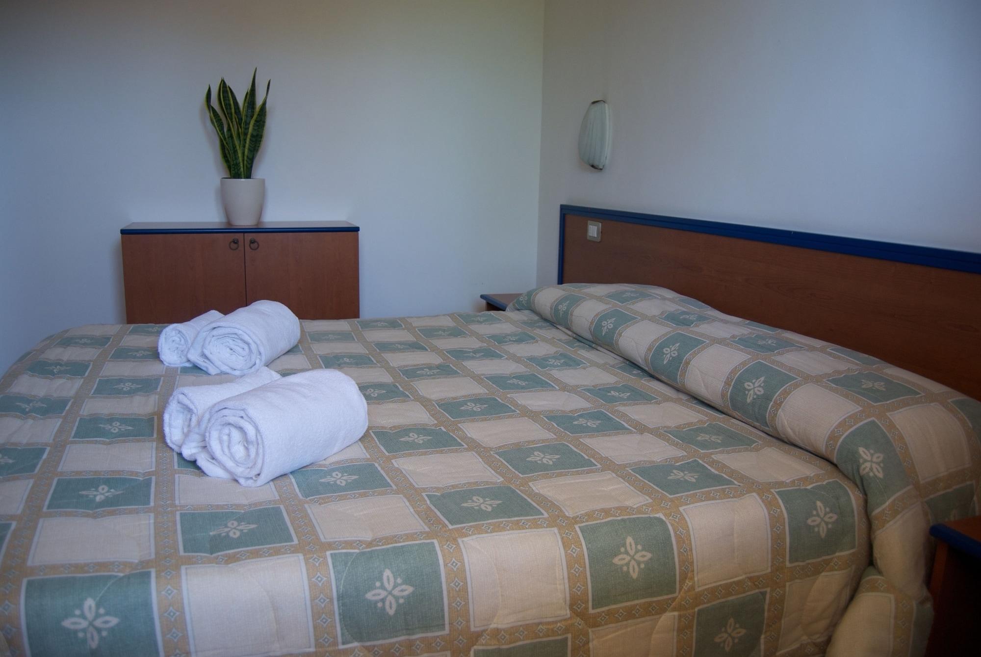 Hotel Residence Sciaron Capo Vaticano Exterior photo