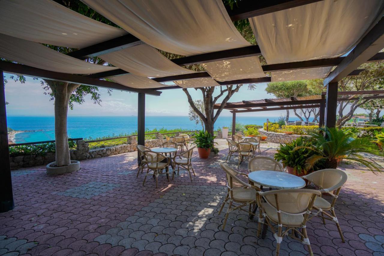 Hotel Residence Sciaron Capo Vaticano Exterior photo