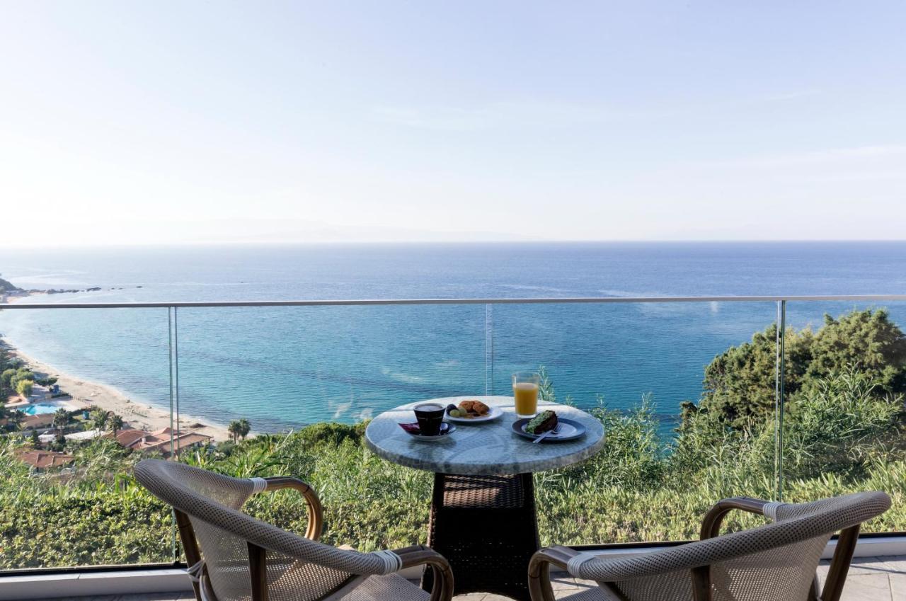 Hotel Residence Sciaron Capo Vaticano Exterior photo