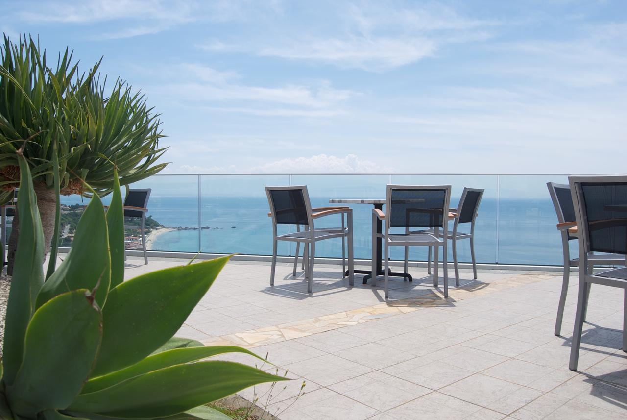 Hotel Residence Sciaron Capo Vaticano Exterior photo